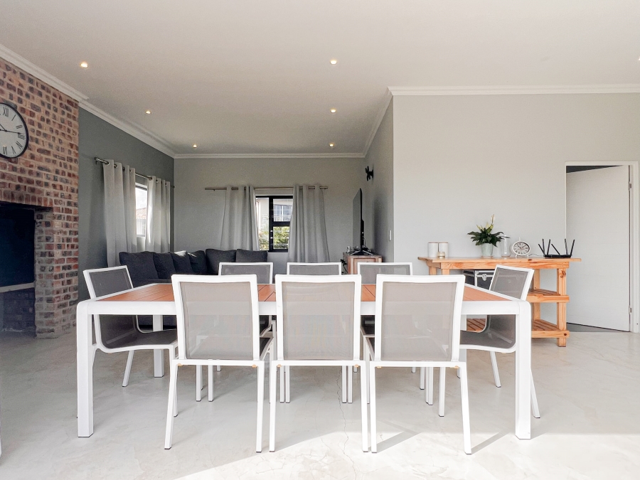 5 Bedroom Property for Sale in Myburgh Park Western Cape